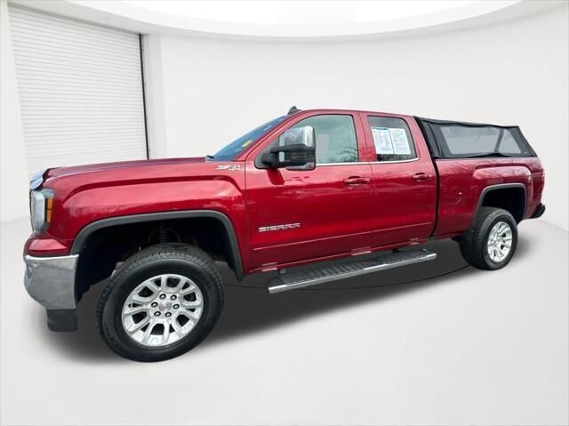2018 GMC Sierra 1500 SLE — photo 1 of 33