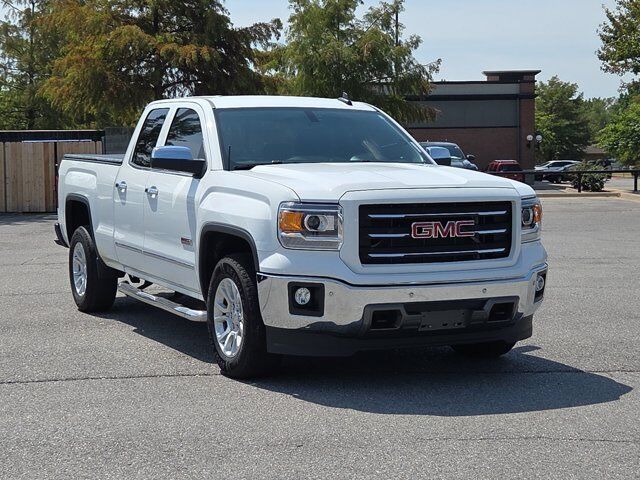 2015 GMC Sierra 1500 SLT — photo 1 of 2