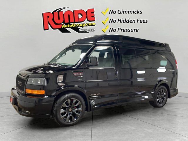 2025 GMC Savana Cargo Van Work Van — photo 1 of 12