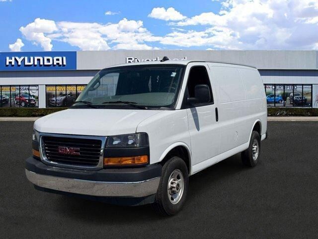 2024 GMC Savana 2500 — photo 1 of 13