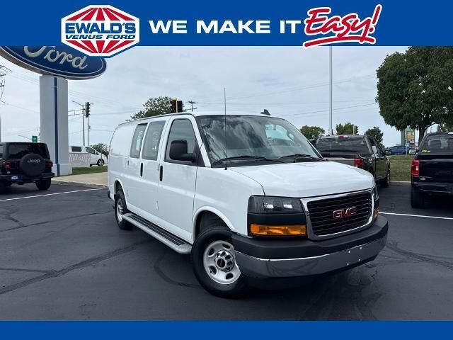 2025 GMC Savana 2500 — photo 1 of 13