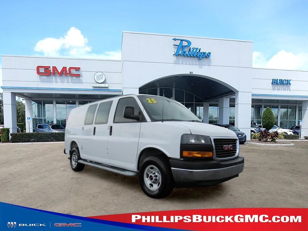 2025 GMC Savana 2500 — photo 1 of 13