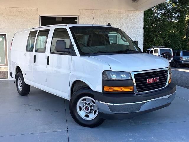 2022 GMC Savana 2500