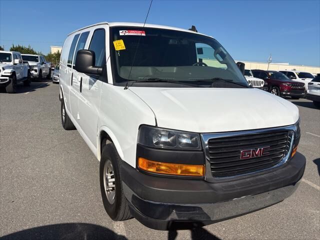 2022 GMC Savana 2500