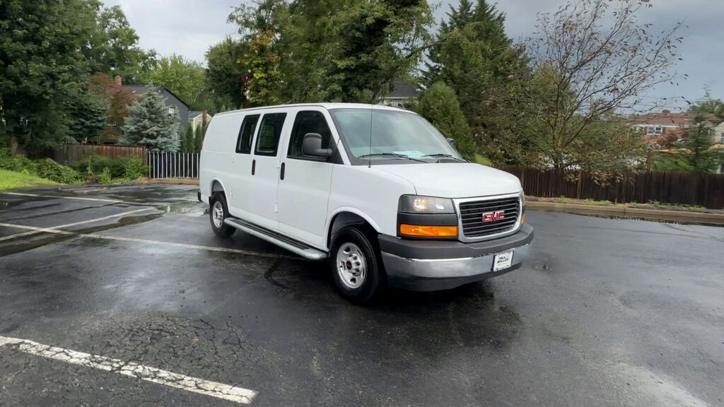 2025 GMC Savana Cargo Van Work Van — photo 1 of 7