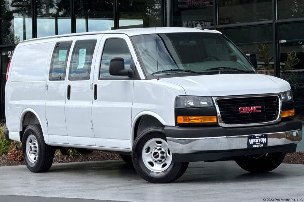 2025 GMC Savana Cargo Van Work Van — photo 1 of 26
