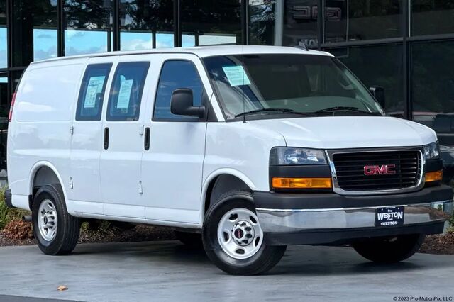 2025 GMC Savana 2500