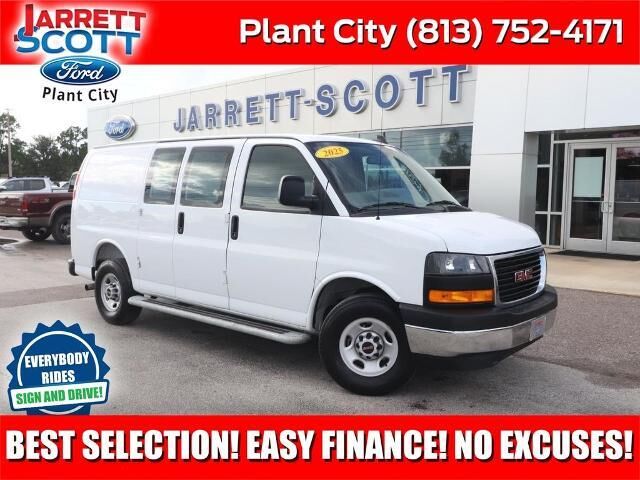 2025 GMC Savana 2500