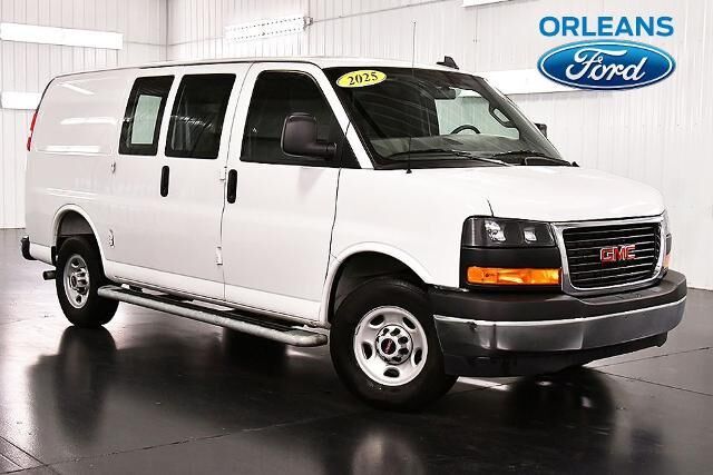 2025 GMC Savana 2500 — photo 1 of 13