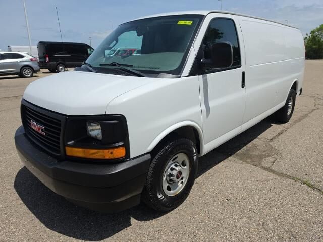2017 GMC Savana 3500
