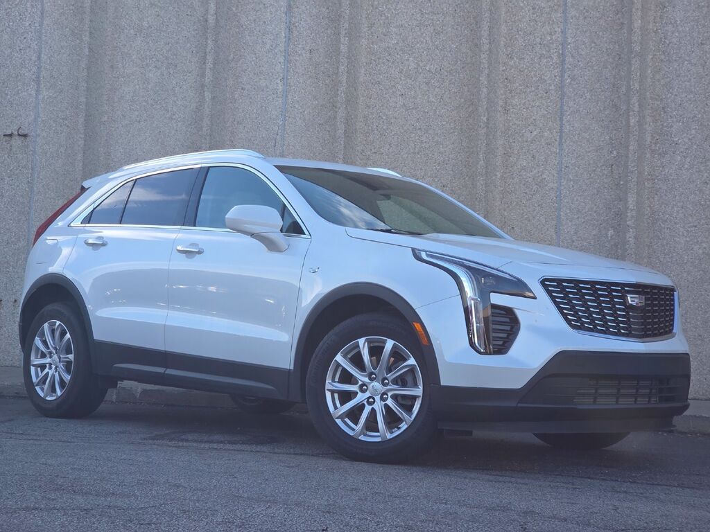 2023 Cadillac XT4 — photo 1 of 7
