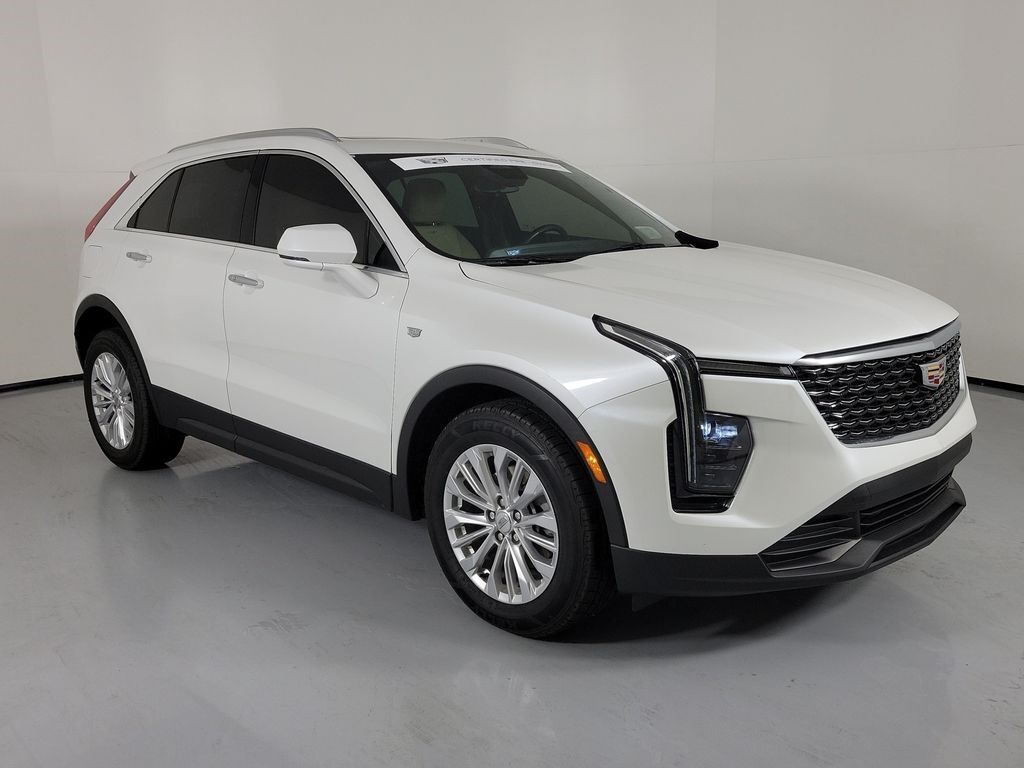 2024 Cadillac XT4 — photo 1 of 7