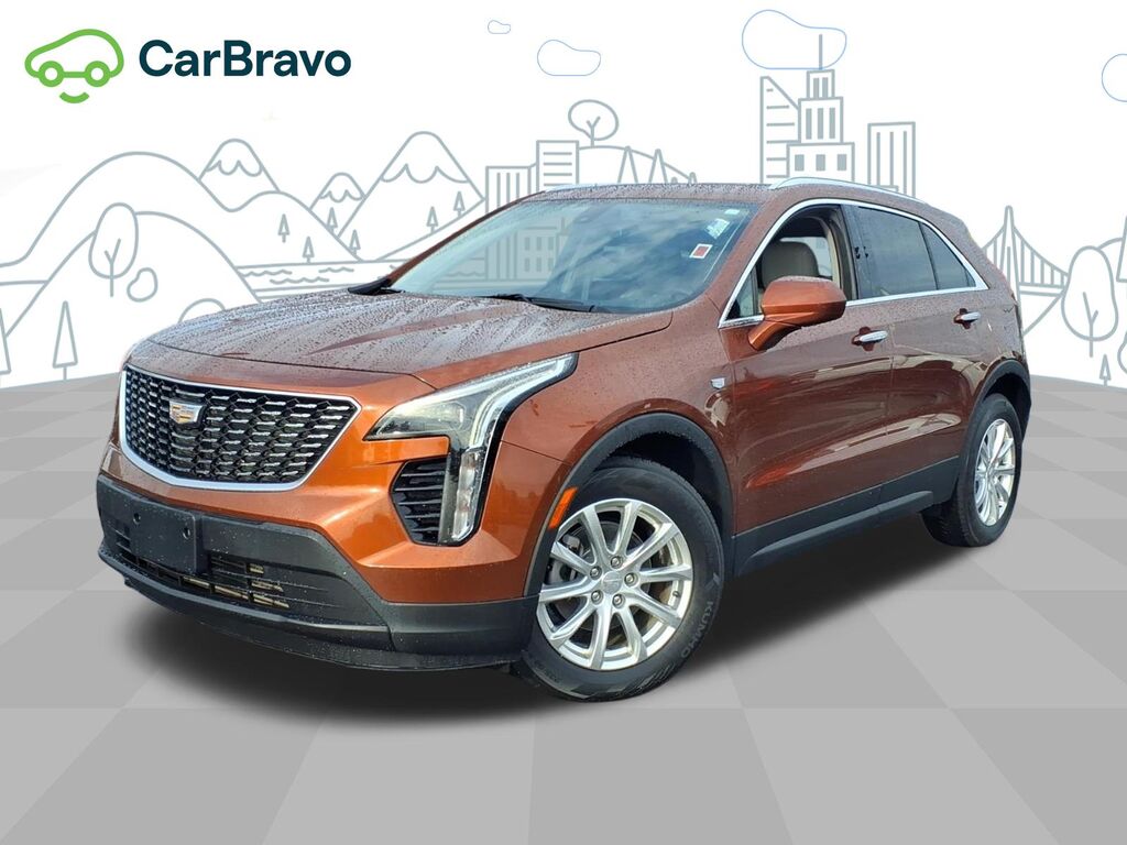 2019 Cadillac XT4 FWD Luxury — photo 1 of 6