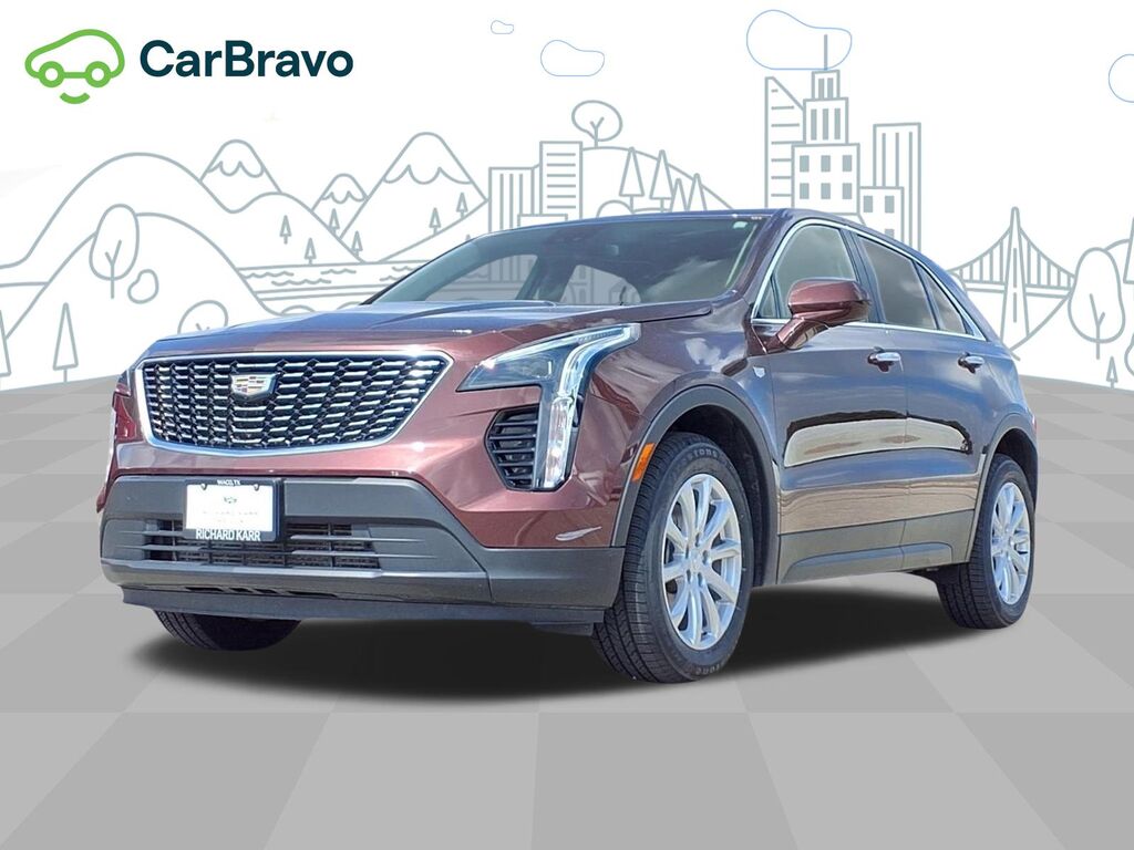 2023 Cadillac XT4 Luxury — photo 1 of 6