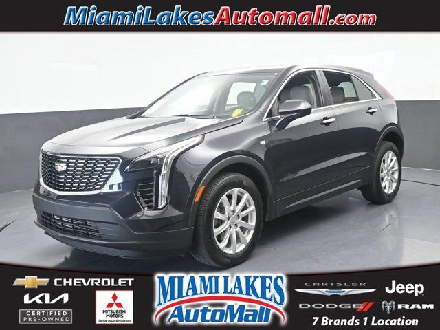 2023 Cadillac XT4 FWD Luxury — photo 1 of 13