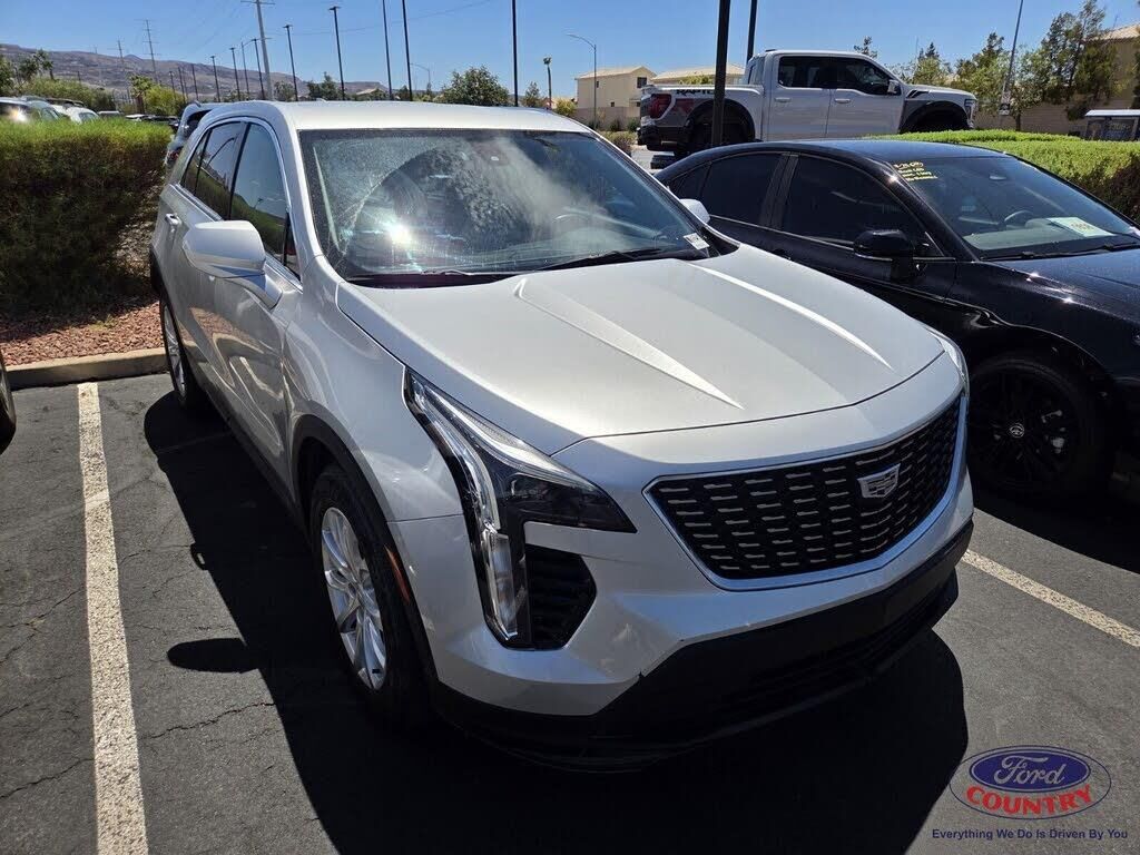 2019 Cadillac XT4 Luxury — photo 1 of 1
