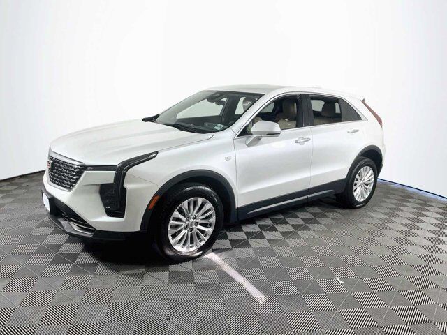 2024 Cadillac XT4 FWD Luxury