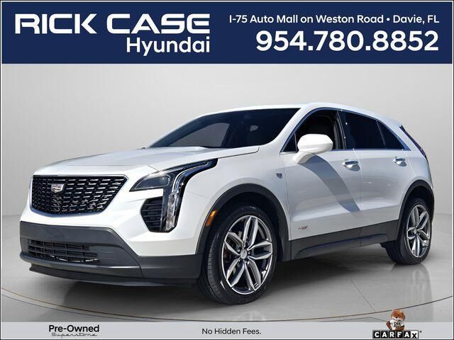 2023 Cadillac XT4 Luxury — photo 1 of 13