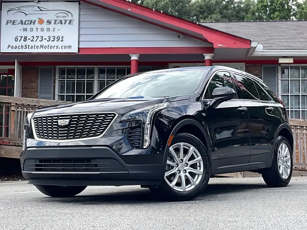 2021 Cadillac XT4 Luxury — photo 1 of 13