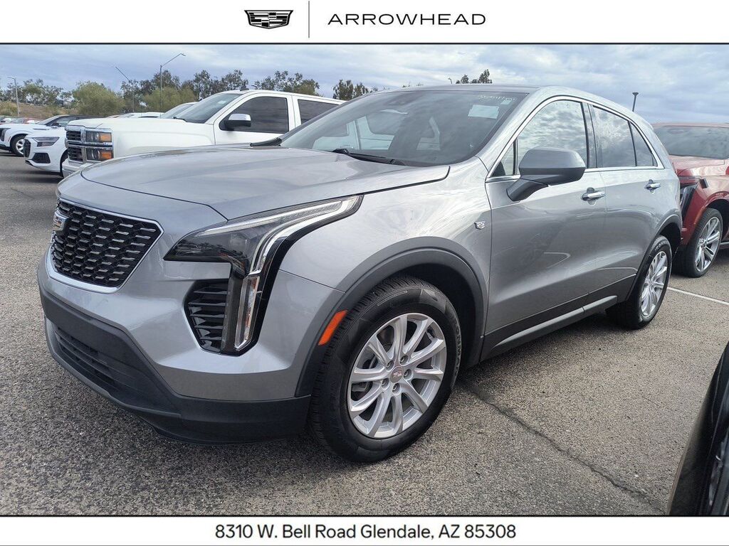 2023 Cadillac XT4 — photo 1 of 6