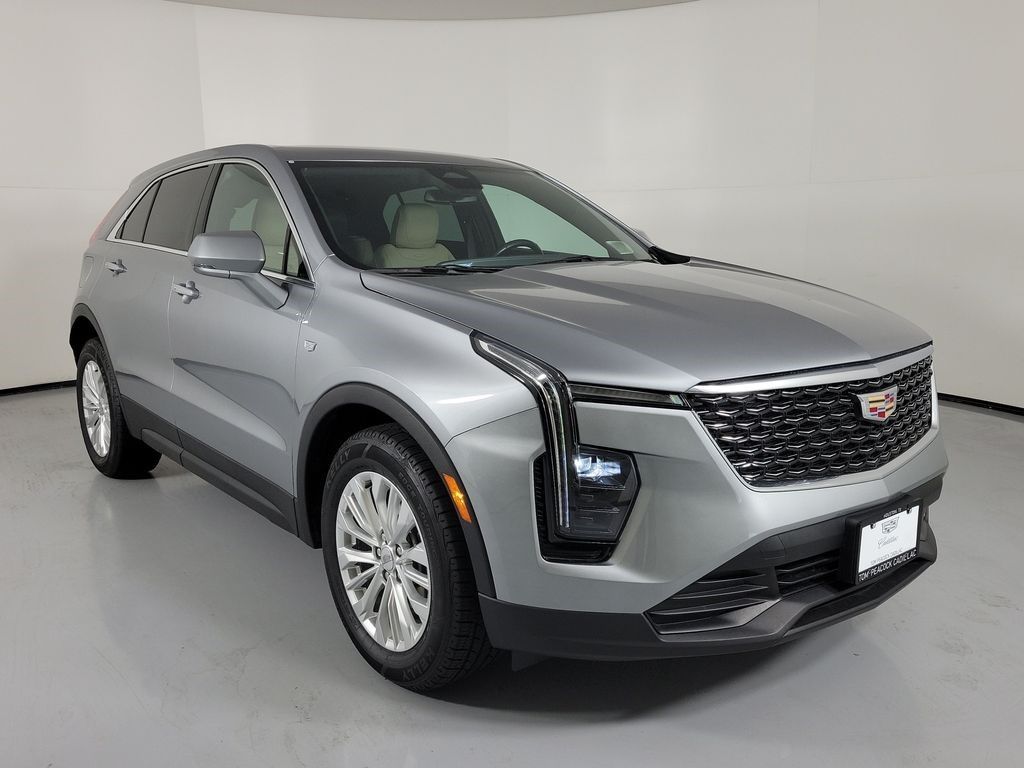 2024 Cadillac XT4 — photo 1 of 7