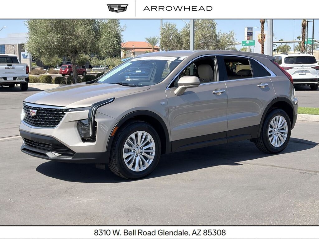 2024 Cadillac XT4 — photo 1 of 6