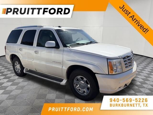 2005 Cadillac Escalade Base