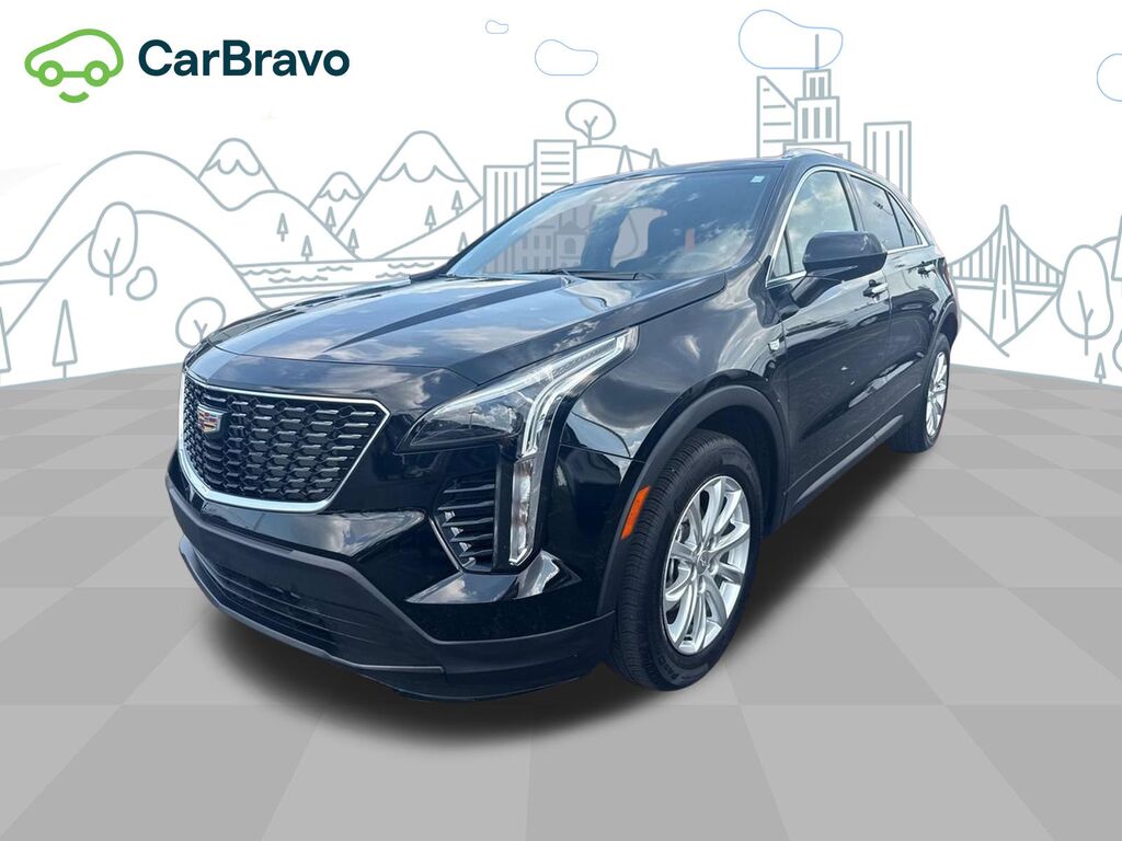 2023 Cadillac XT4 Luxury — photo 1 of 6