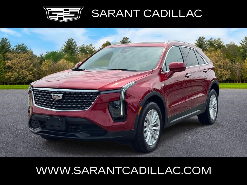 2024 Cadillac XT4 — photo 1 of 7