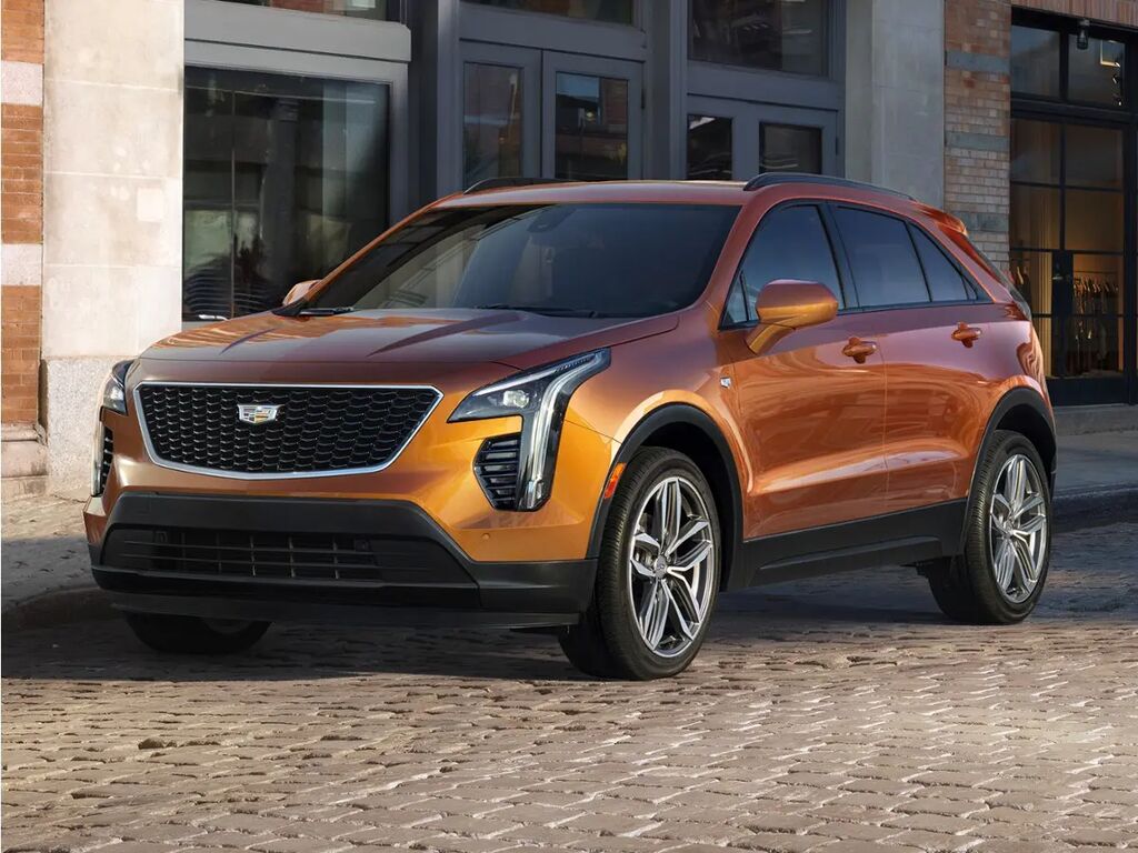 2023 Cadillac XT4 Luxury — photo 1 of 14