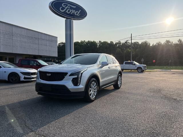 2020 Cadillac XT4 Luxury — photo 1 of 13