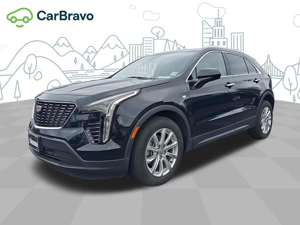 2023 Cadillac XT4 Luxury — photo 1 of 7