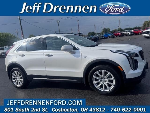 2023 Cadillac XT4 Luxury — photo 1 of 26