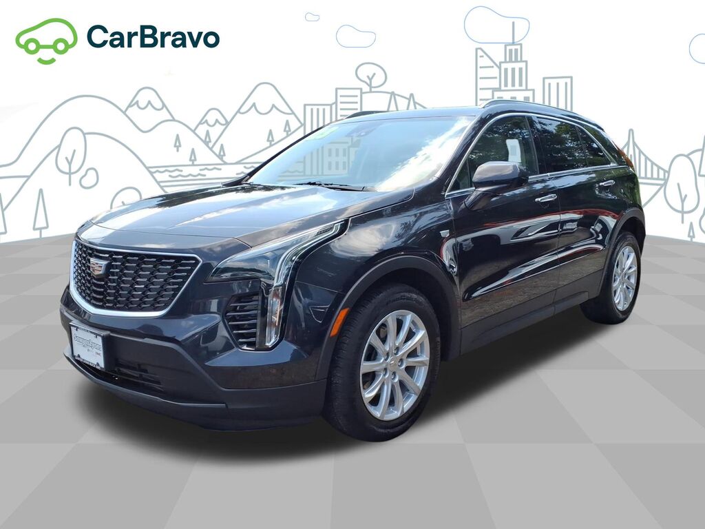 2023 Cadillac XT4 Luxury — photo 1 of 6