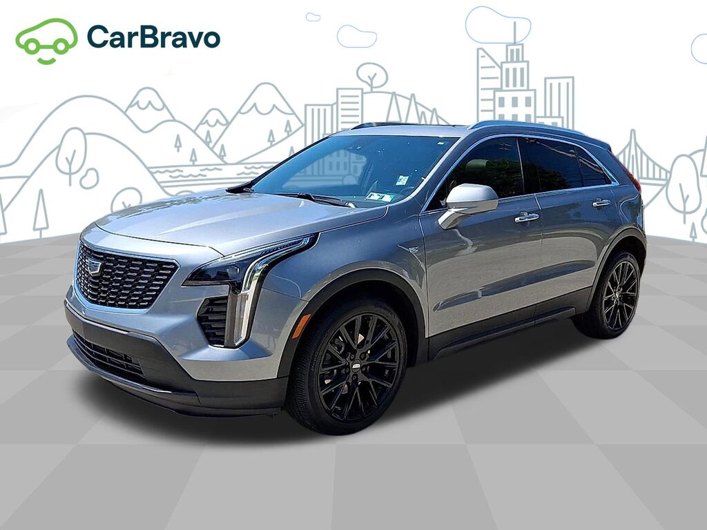 2023 Cadillac XT4 Luxury — photo 1 of 6