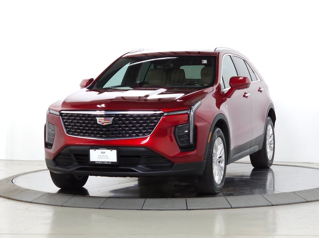 2024 Cadillac XT4 — photo 1 of 7