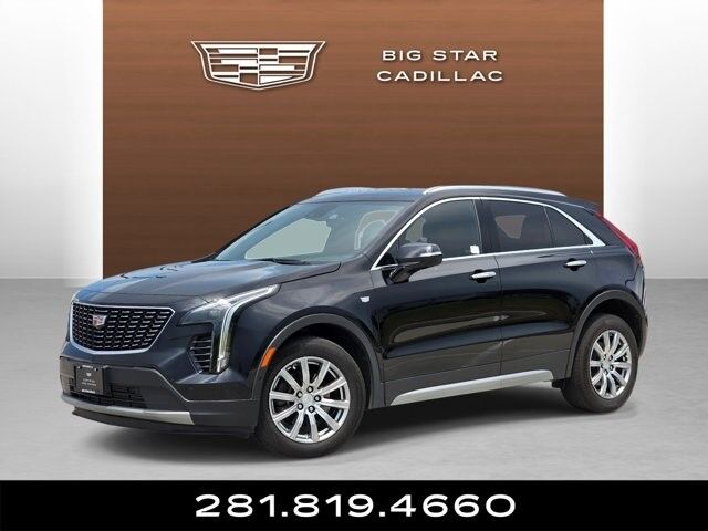 2023 Cadillac XT4 — photo 1 of 7