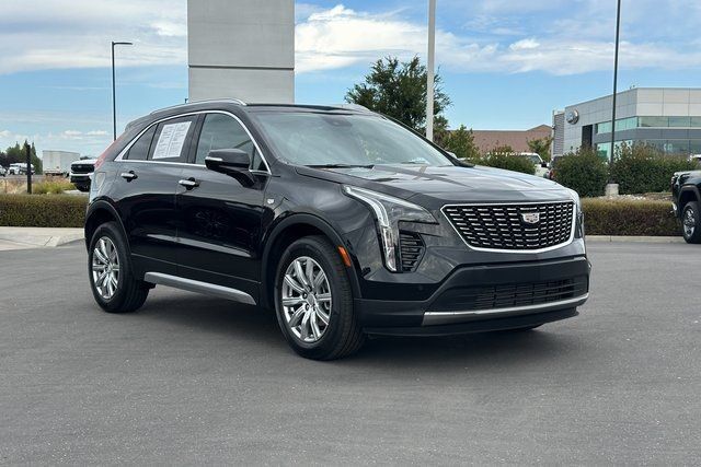 2023 Cadillac XT4 — photo 1 of 7