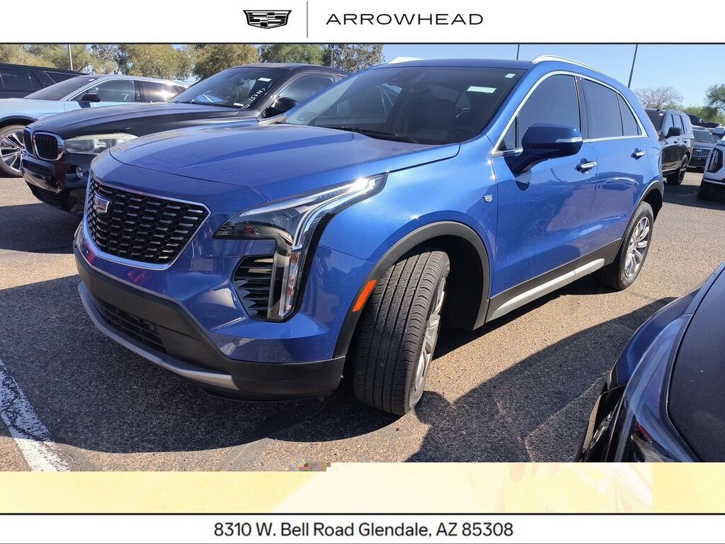 2023 Cadillac XT4 — photo 1 of 7