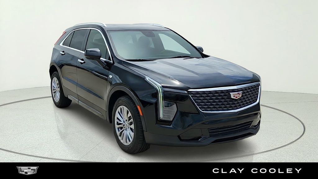 2024 Cadillac XT4 — photo 1 of 7