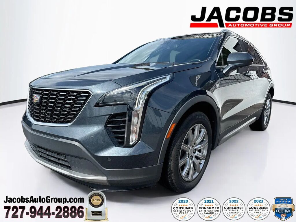 2020 Cadillac XT4 Premium Luxury — photo 1 of 13