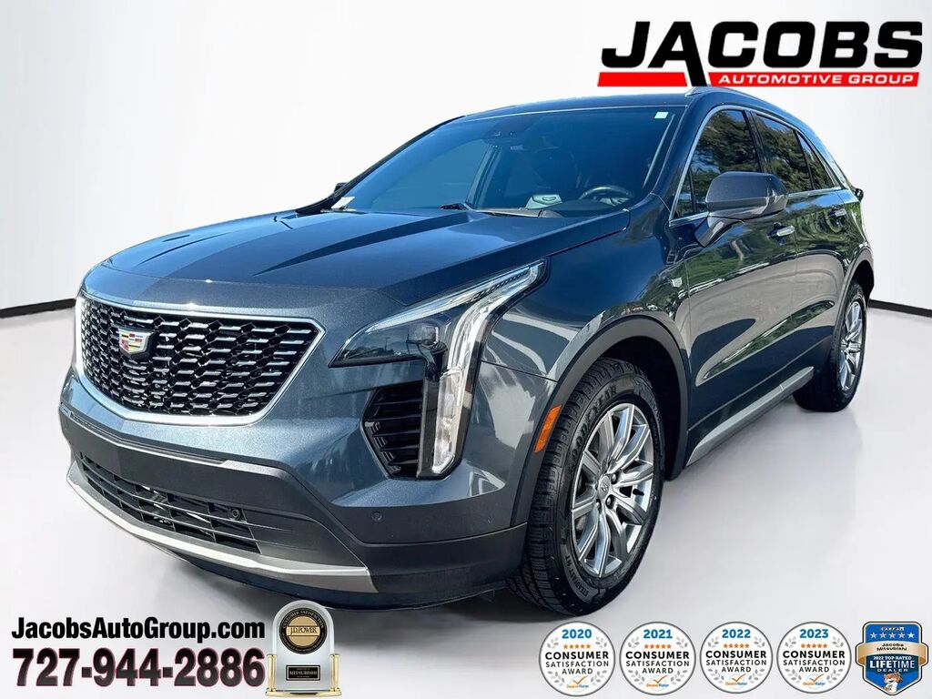 2020 Cadillac XT4 Premium Luxury — photo 1 of 13