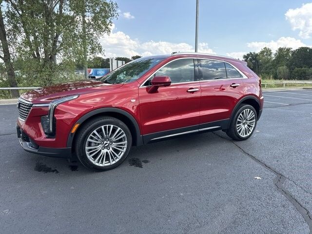 2025 Cadillac XT4 — photo 1 of 7