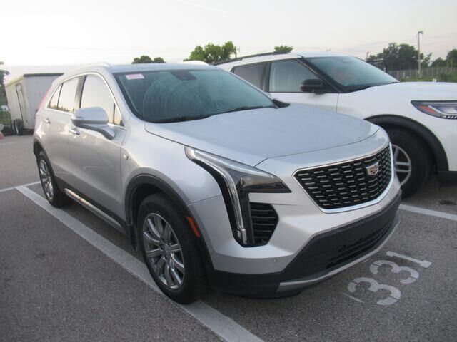 2022 Cadillac XT4 Premium Luxury
