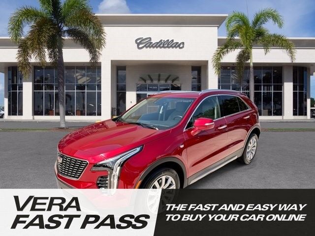 2023 Cadillac XT4 — photo 1 of 7