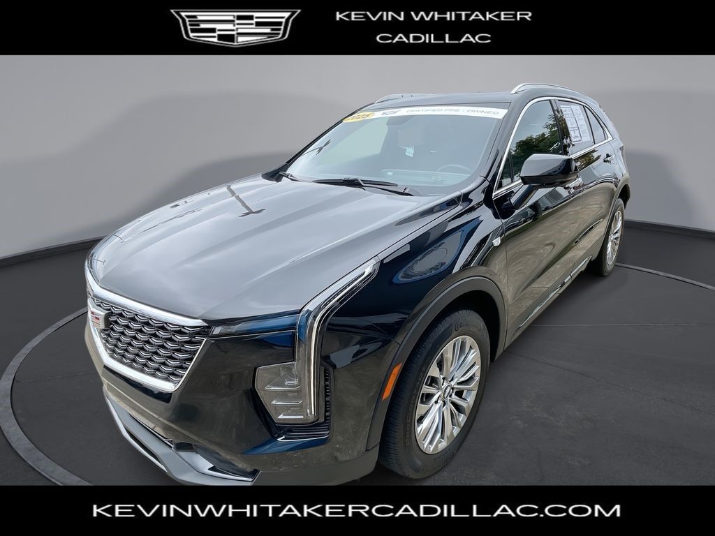 2025 Cadillac XT4 — photo 1 of 7