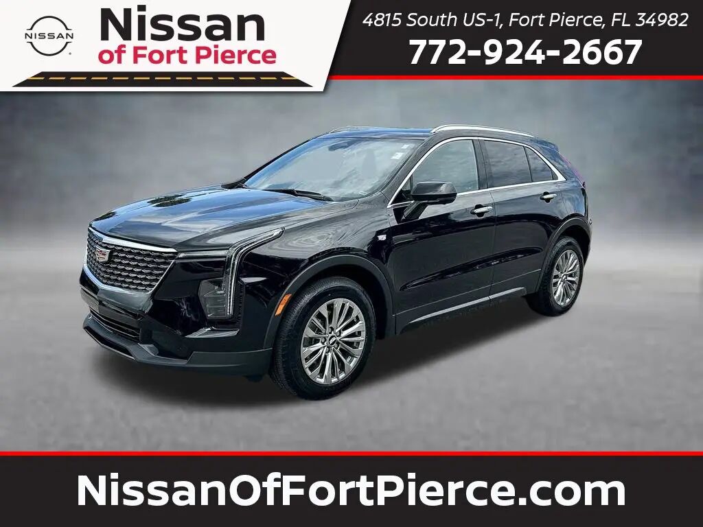 2025 Cadillac XT4 Premium Luxury — photo 1 of 13