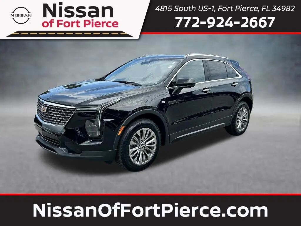 2025 Cadillac XT4 Premium Luxury — photo 1 of 13