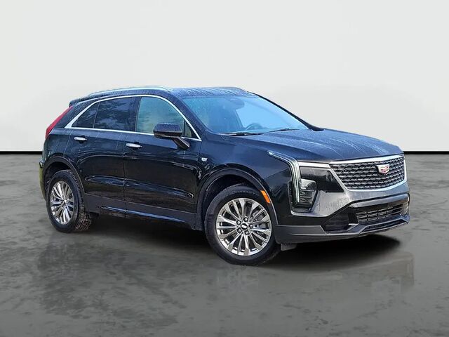 2025 Cadillac XT4 Premium Luxury