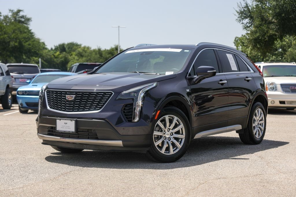 2023 Cadillac XT4 — photo 1 of 7